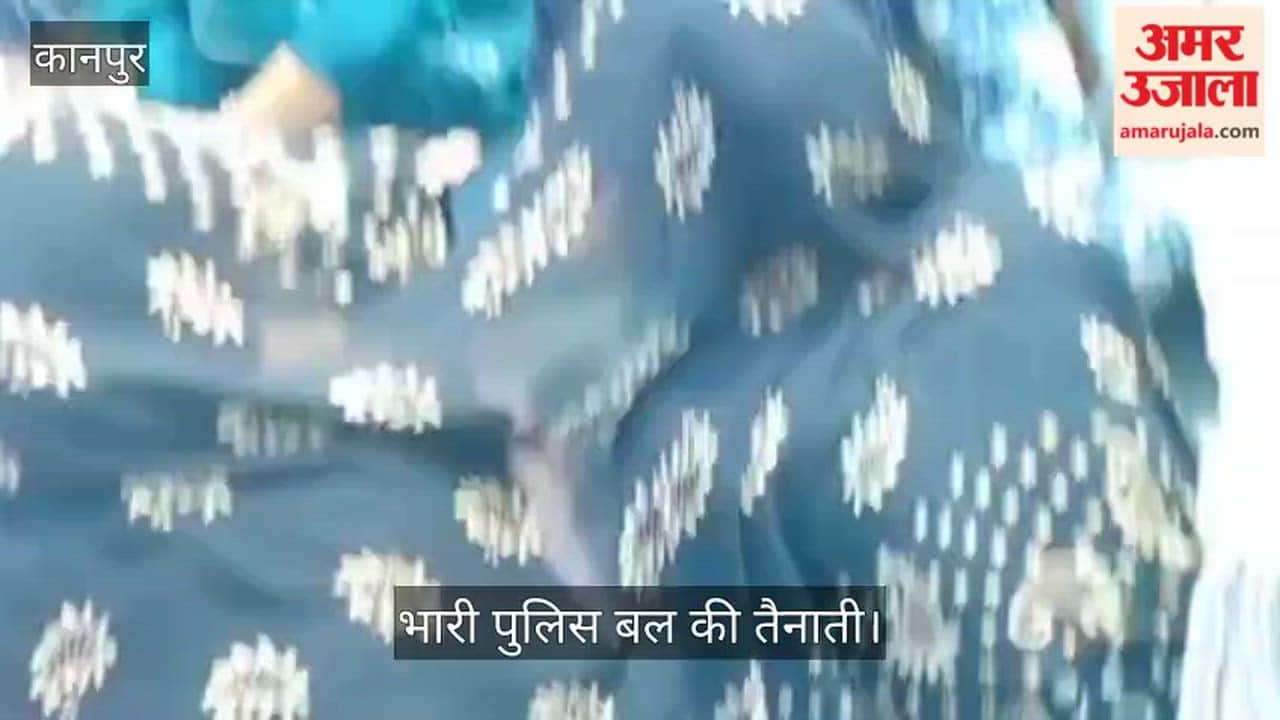 Kanpur Factory workers create ruckus in Dada Nagar stage protest by blocking road heavy police force deployed