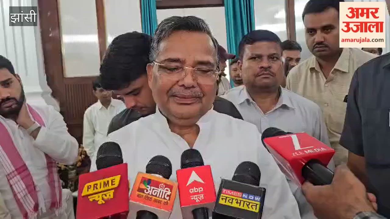 Visiting Jhansi for the first time after becoming the minister in charge, Jaiveer Singh targeted Akhilesh Yadav, stating that the 'rule of the lathi' (muscle power) is the core foundation of the SP.