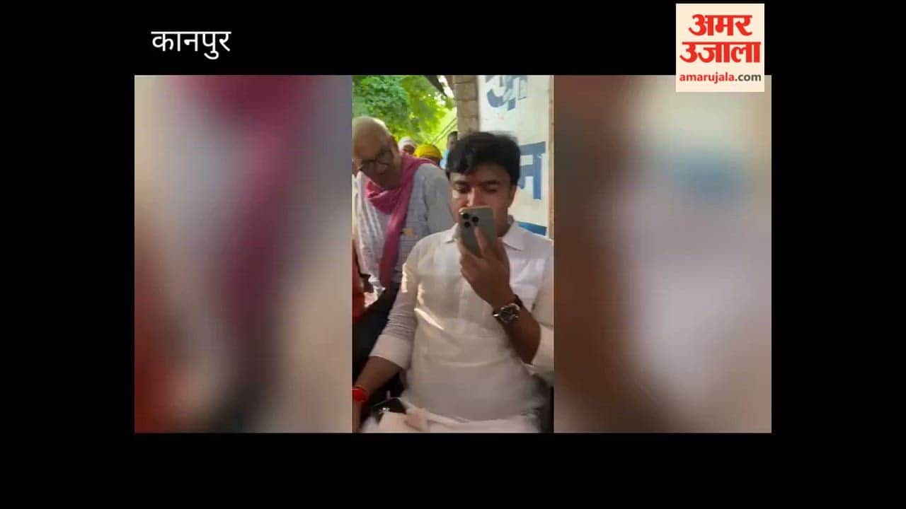 Ghatampur: MLA reprimands Food Inspector following extortion complaint