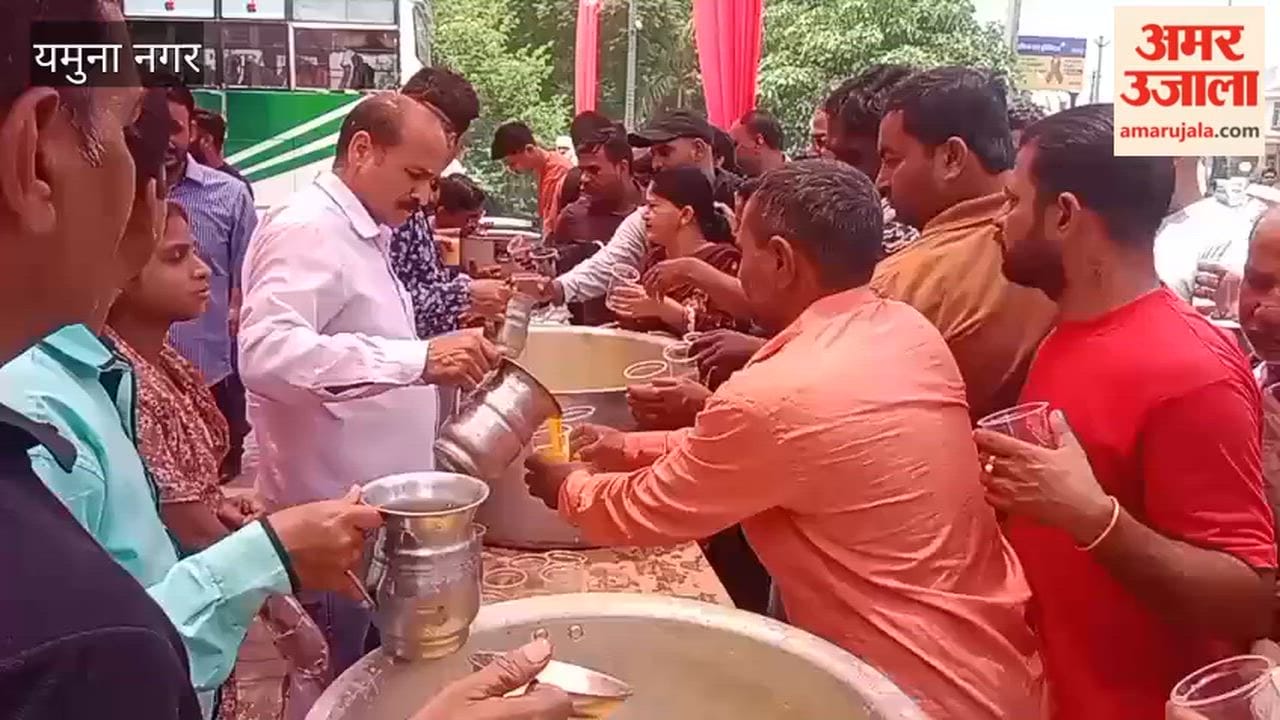 Manav Utthan Seva Samiti distributed mango shake, sherbet, and chhole prasad in Yamunanagar