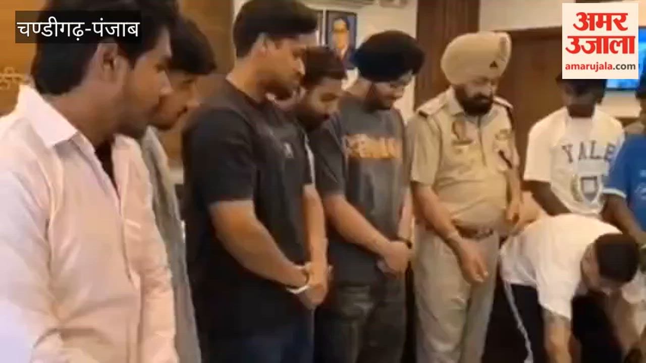 SSP distributed kits to cricket players