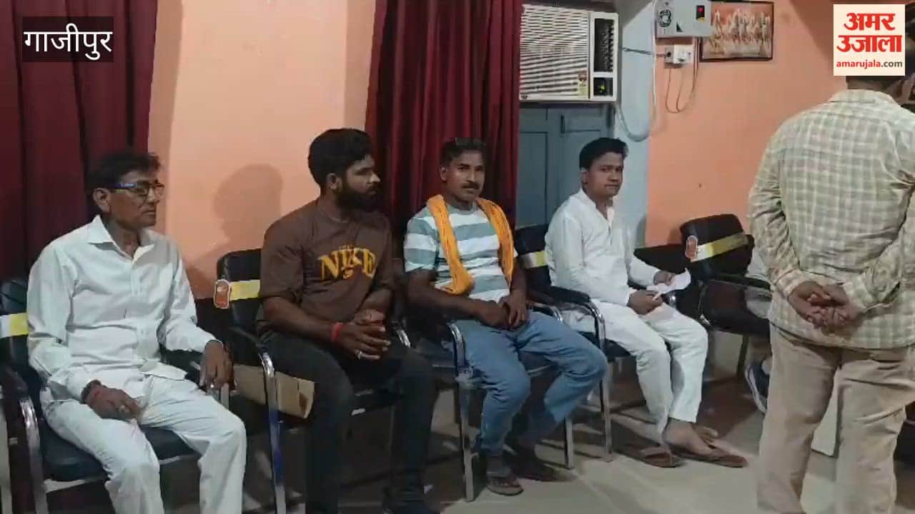 SDM orders cleaning of drains before rains in ghazipur