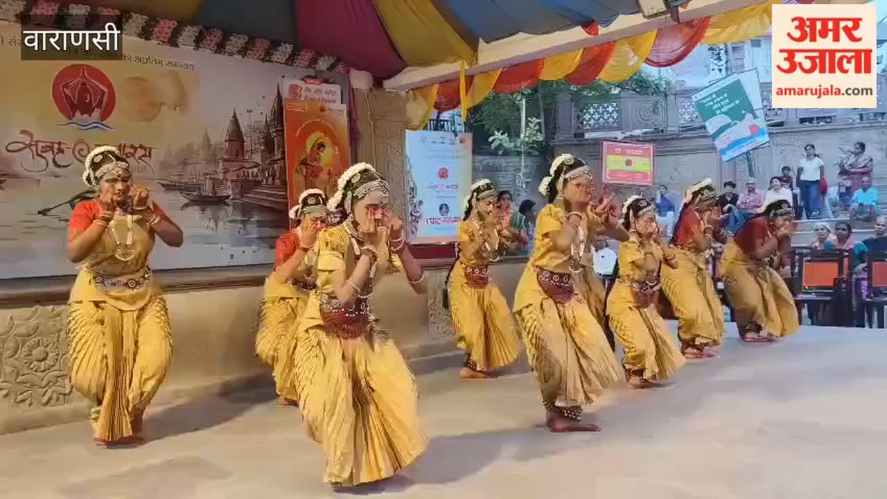 South Indian artists deliver captivating performance Subah-e-Banaras stage Assi Ghat resonates with sound