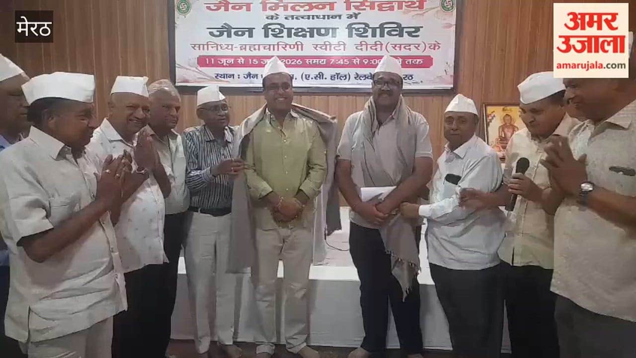 Explained the principles of Jainism in Sanskar camp, honored with gift