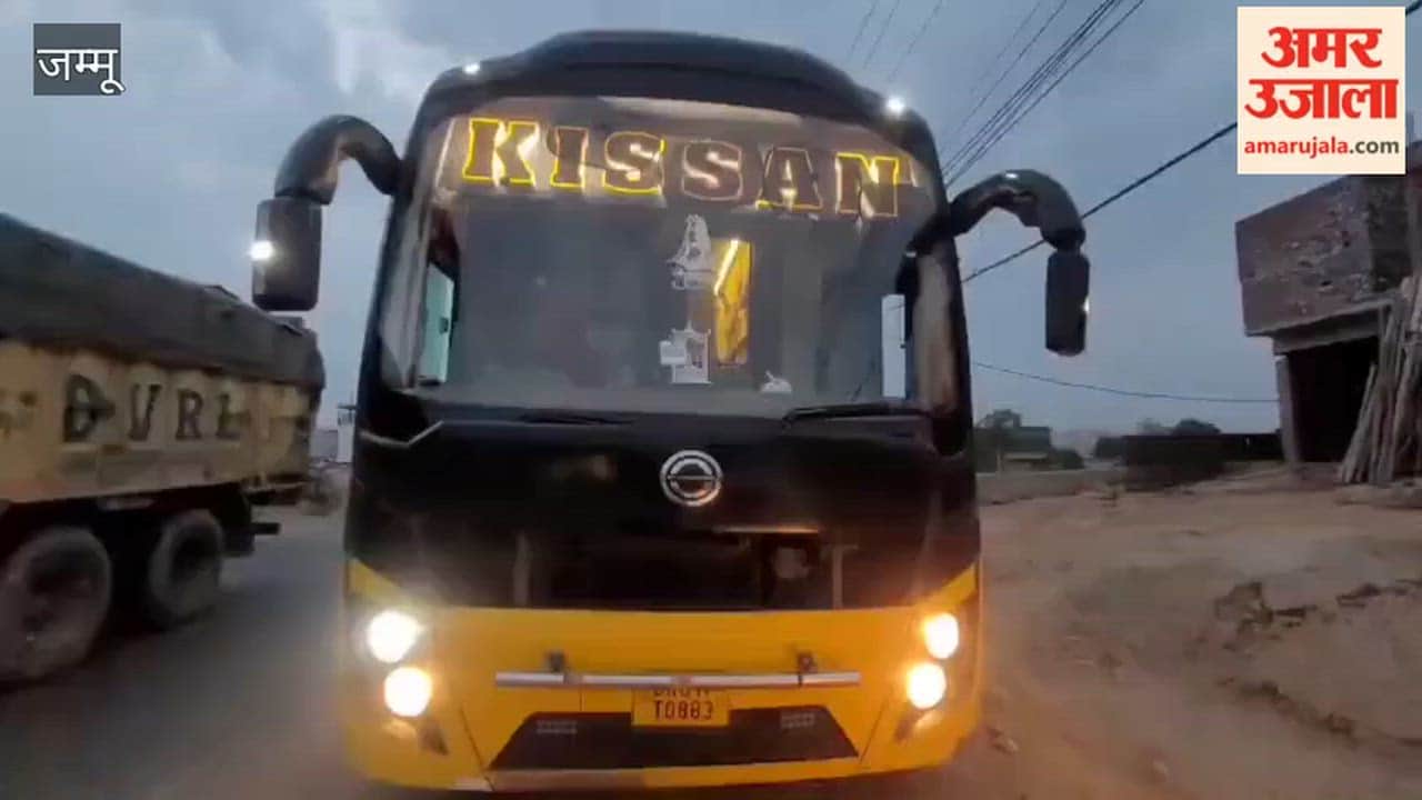 12.86 quintals of rotten paneer found in a Delhi double-decker bus; major revelation in Jammu.