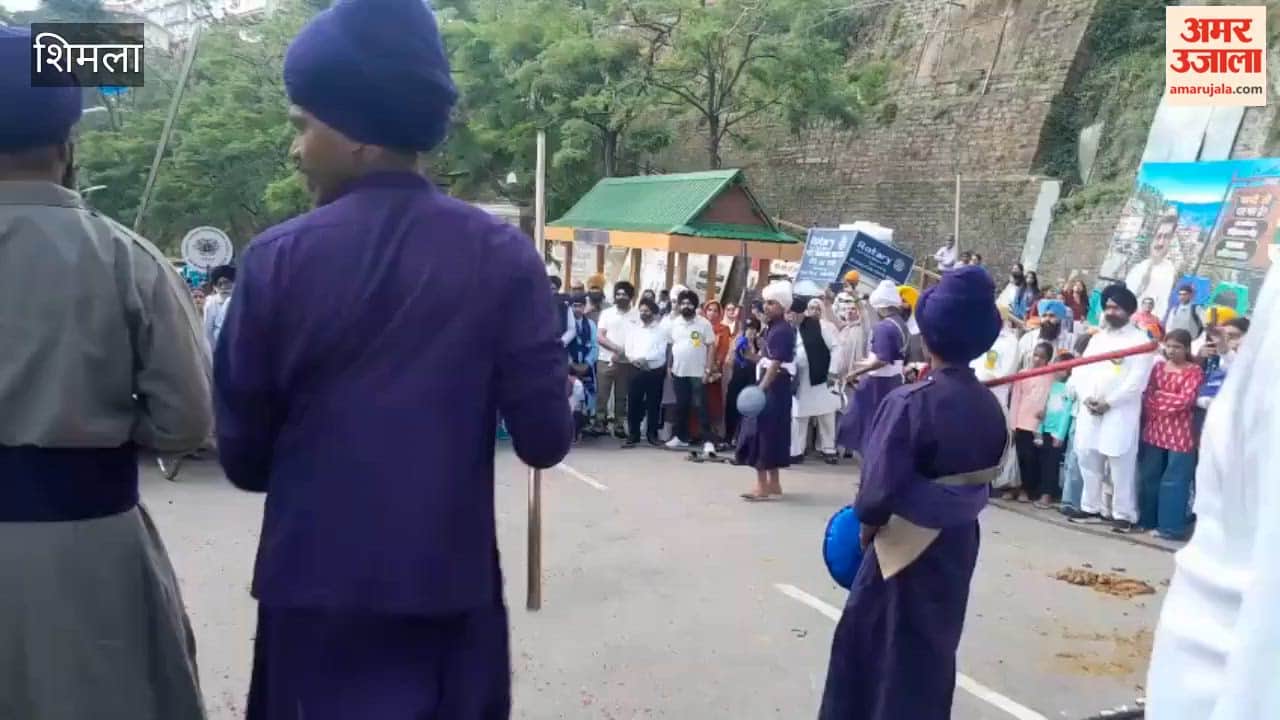 Shimla Crowds gathered at CTO Chowk to watch a Gatka performance
