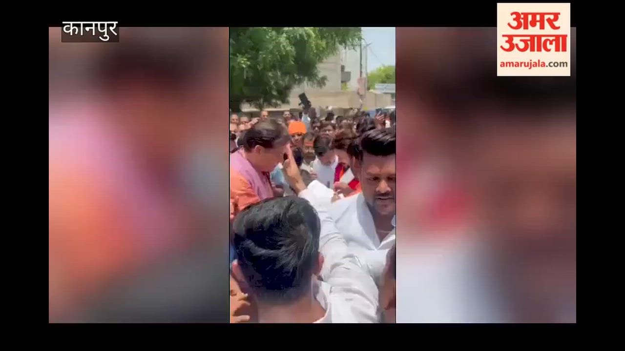 Anurag Thakur Welcomed with Flower Shower from a Bulldozer