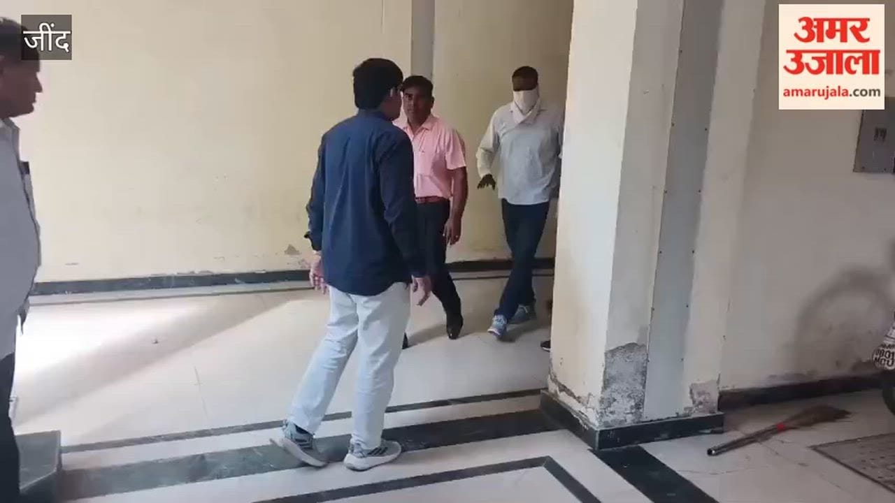 jind Uchana Municipal Council Secretary arrested while taking a bribe of thirty two thousand rupees