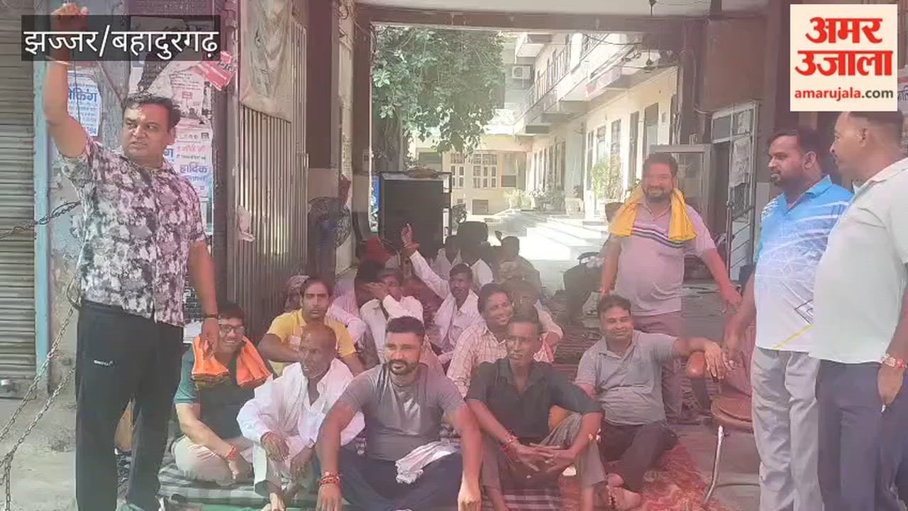Garbage piles up on Bahadurgarh streets after Raksha Bandhan; 600 tonnes of waste accumulated.