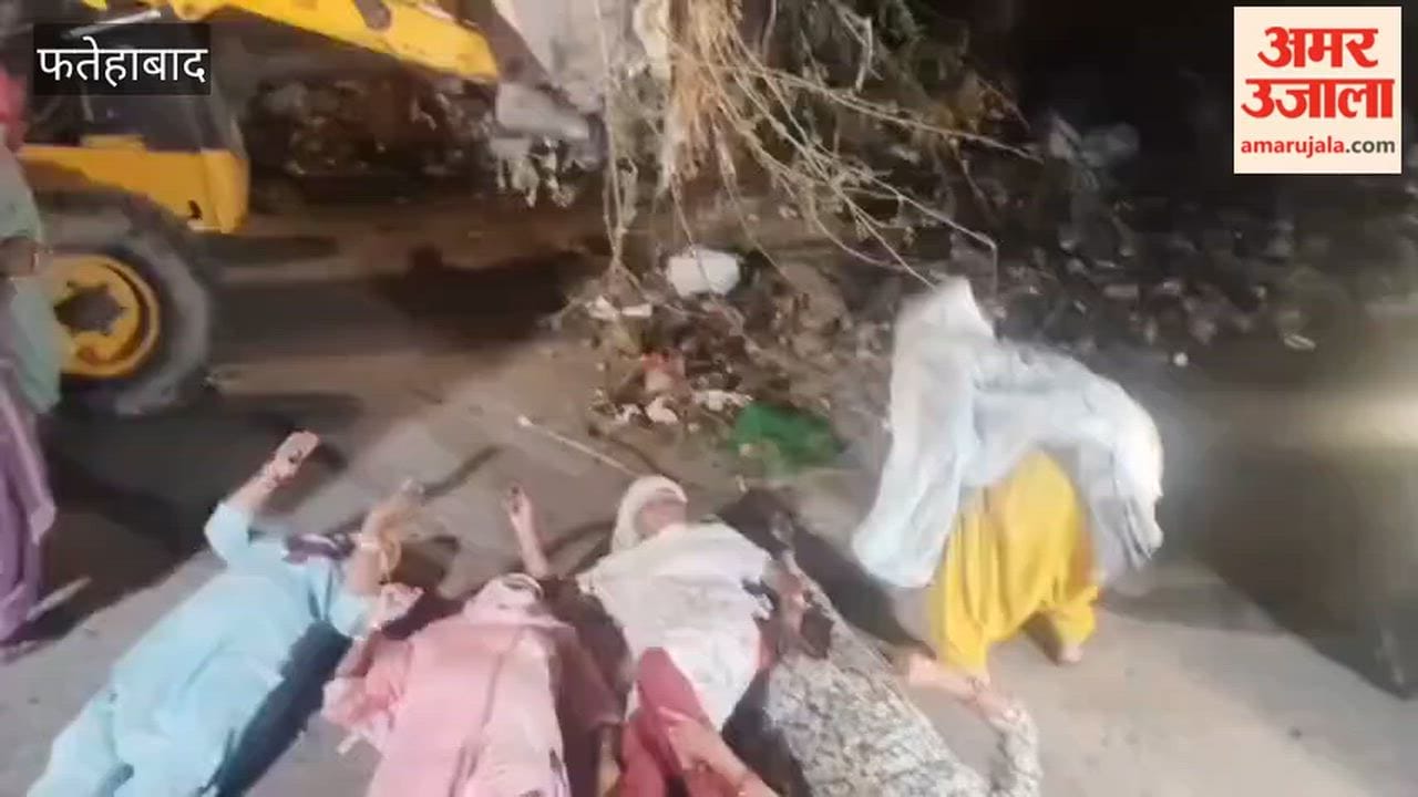 cleanliness drive was carried out at midnight in Tohana, Fatehabad; sanitation workers staged a massive protest police took them into custody