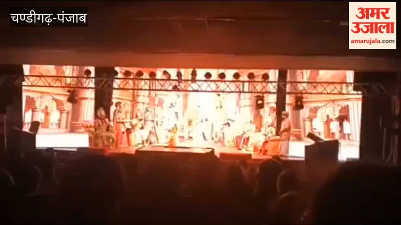 Play ‘Hamare Ram’ staged in Ferozepur; Ashutosh Rana played the lead role.