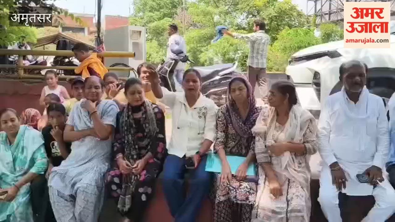 Dalit organizations stage sit-in at Bhandari Bridge