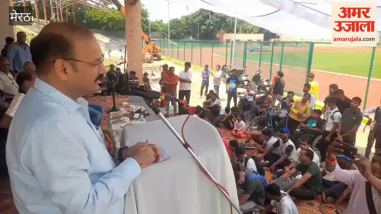 Meerut: District-level para-athlete sports competition begins; DM inaugurates the event.