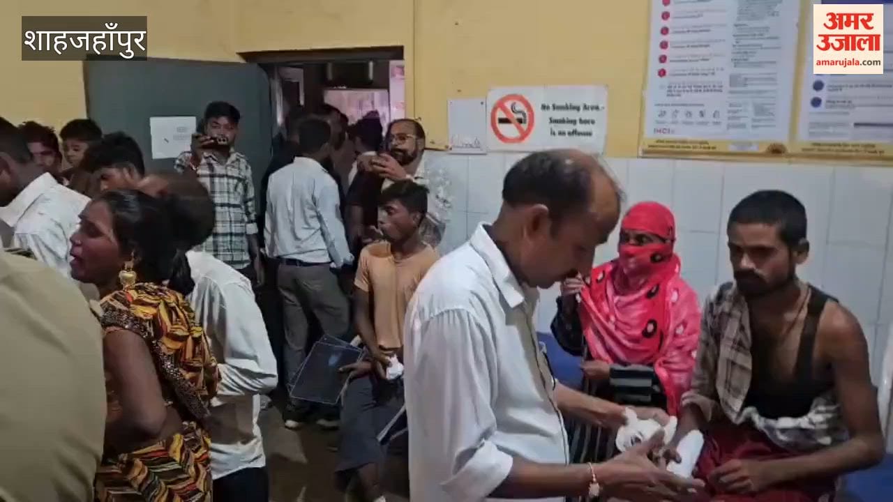 Teenage girl dies at Tilhar CHC family creates a ruckus