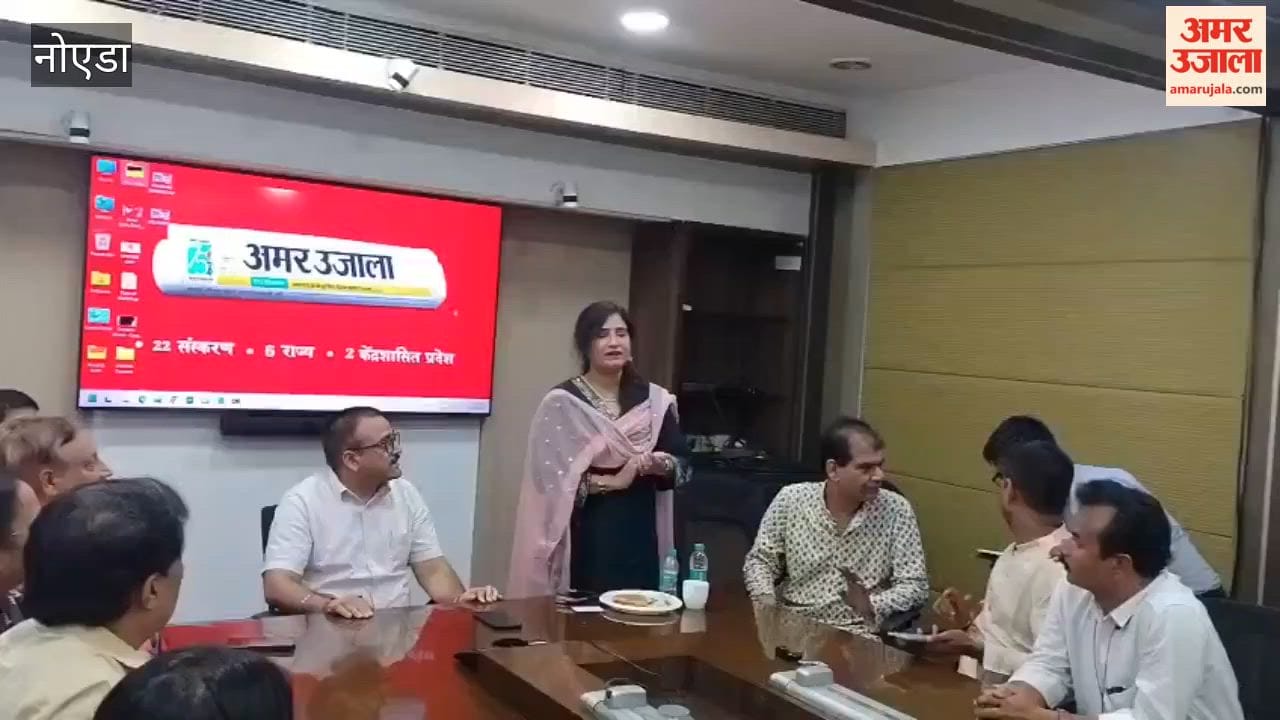 Members of Purvanchal community presented issues at Amar Ujala office