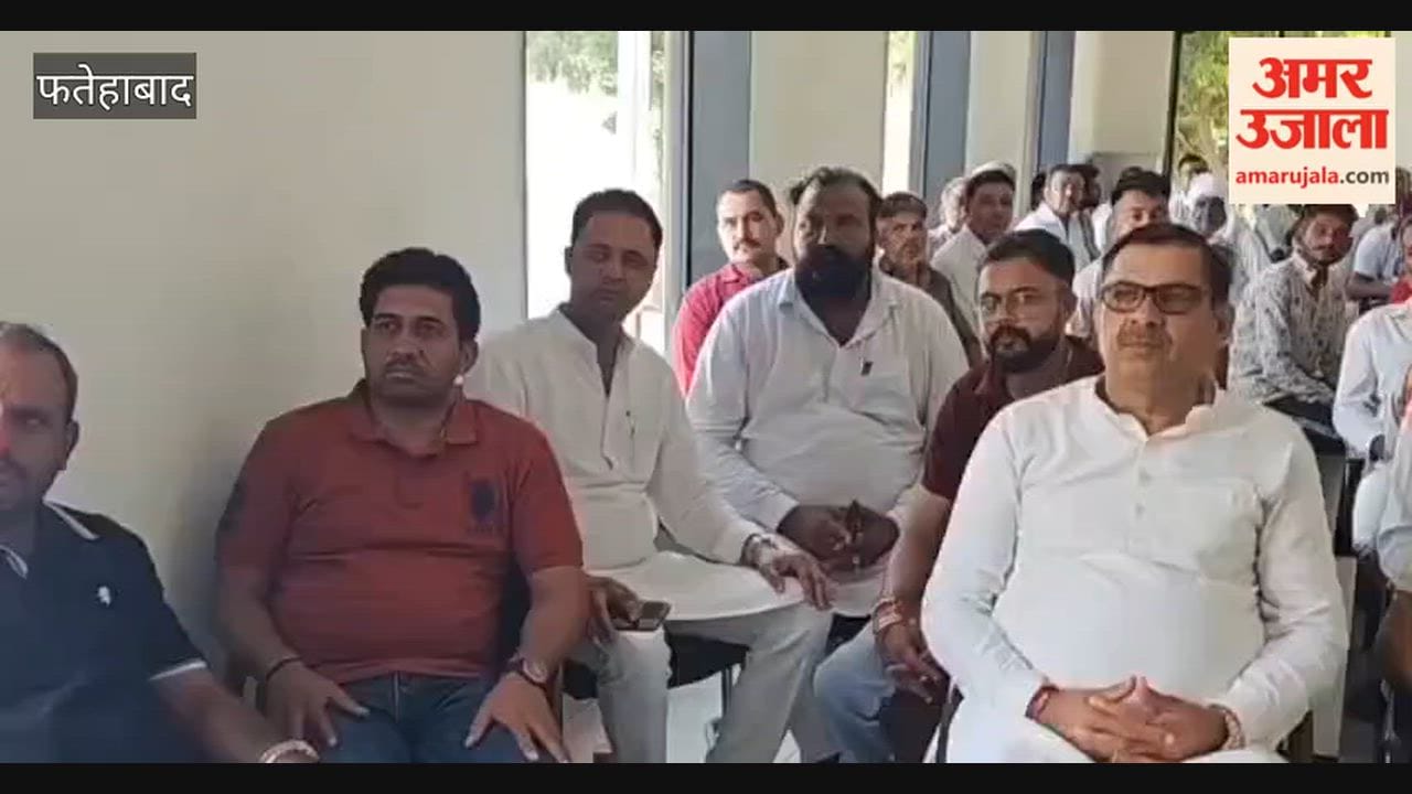Former Cabinet Minister Devender Singh Babli listened to PM Modi program Mann Ki Baat in Tohana.