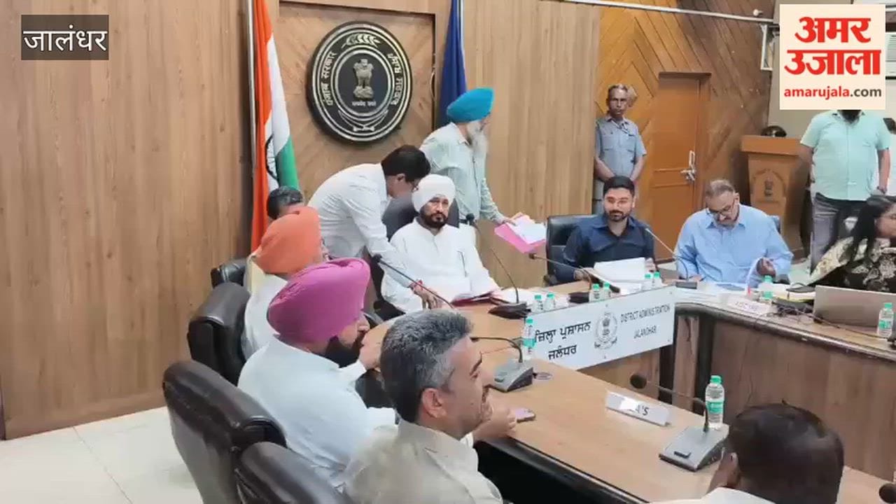Channi attacks AAP