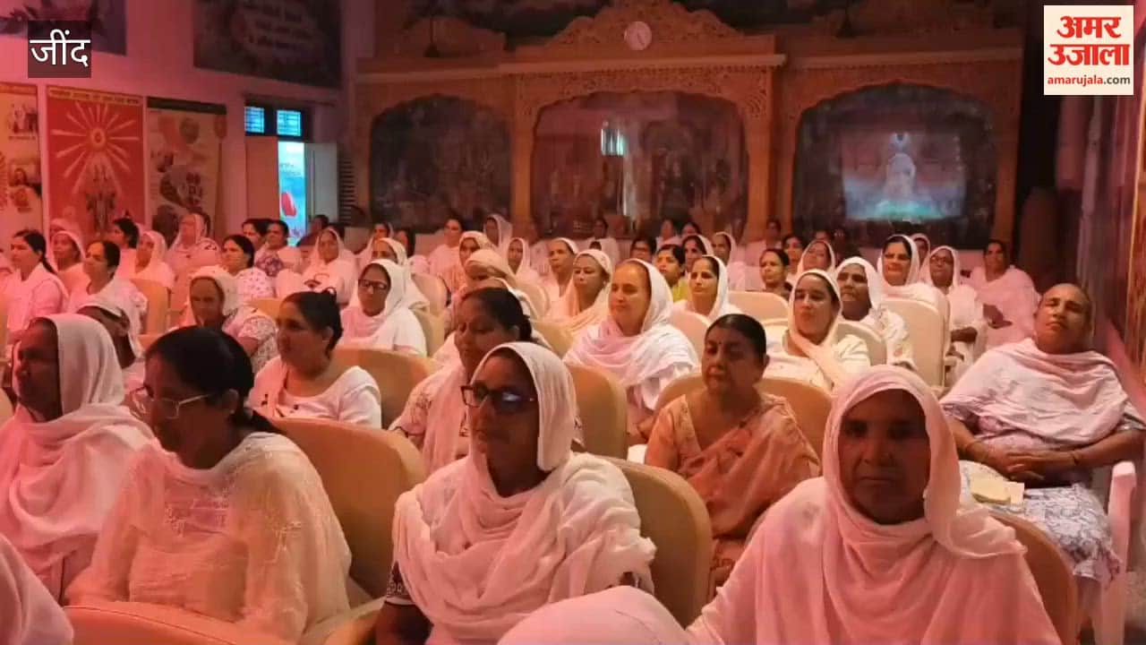 Special Yoga session in Jind for the peace of souls lost in the Nepal tragedy.
