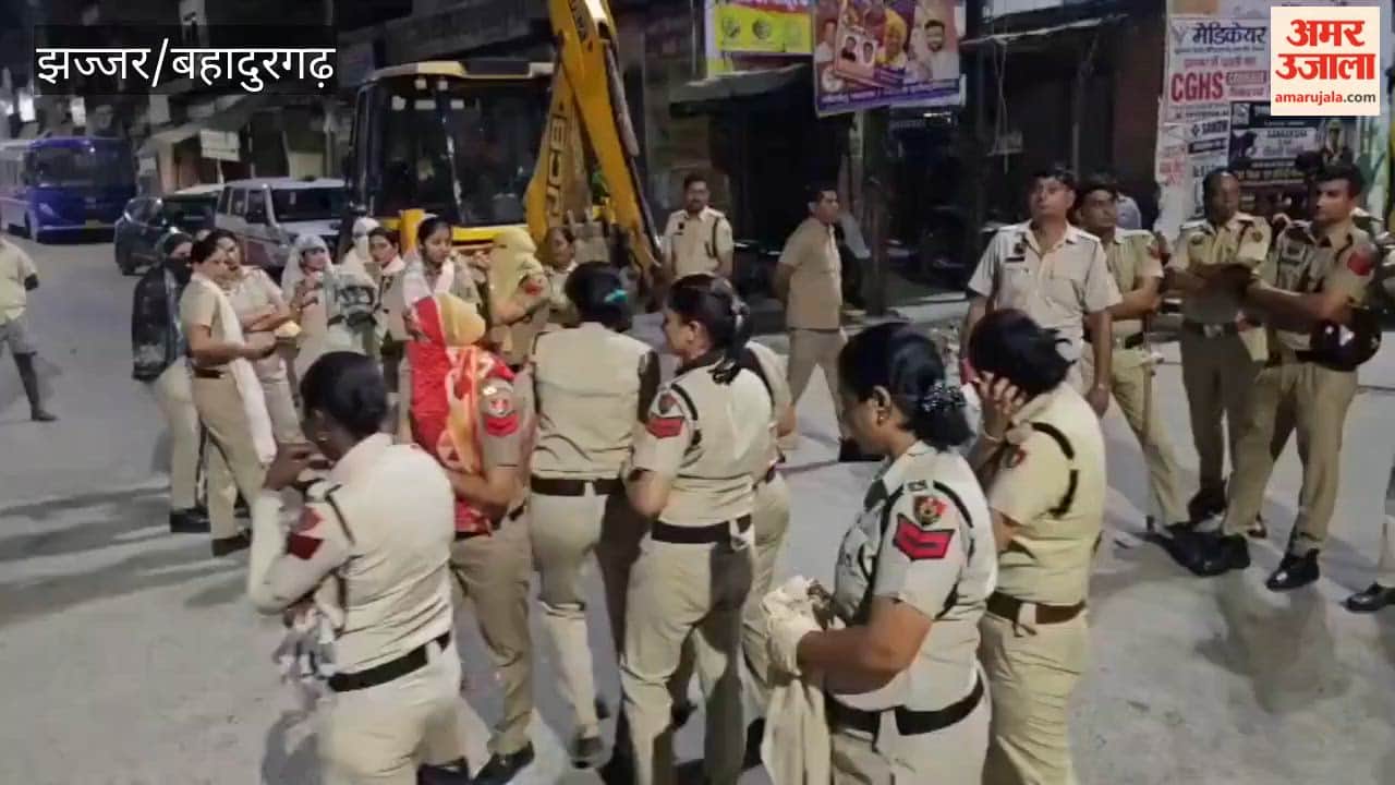 Sanitation workers and the administration remained in a standoff throughout the night in Jhajjar; they courted arrest in the morning.
