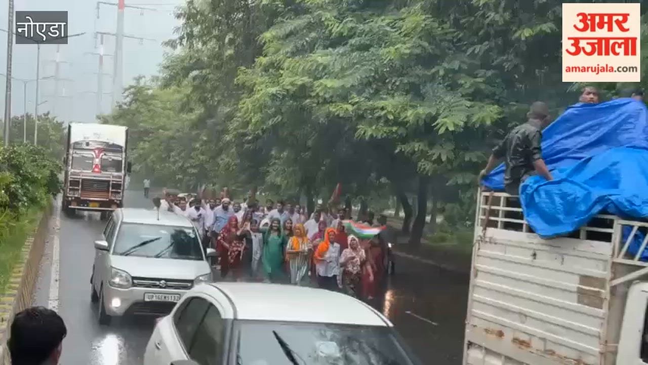 Farmers march to Greater Noida Authority