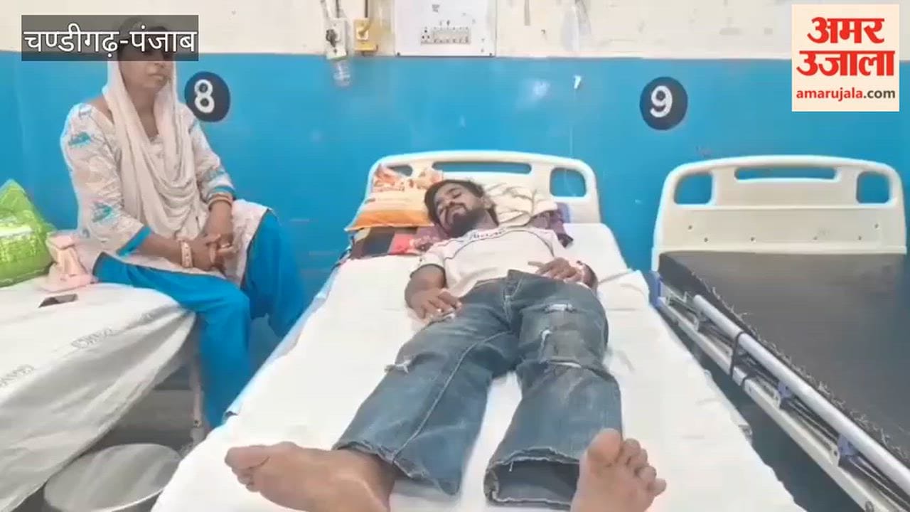 Clash between two groups in Jaito; youth injured in firing.