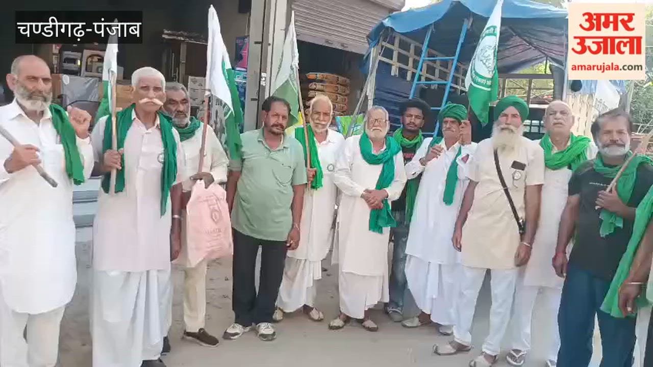 A team from BKU Ekta Dakaunda departed from Guruharsahai for the farmers' protest in Chandigarh.