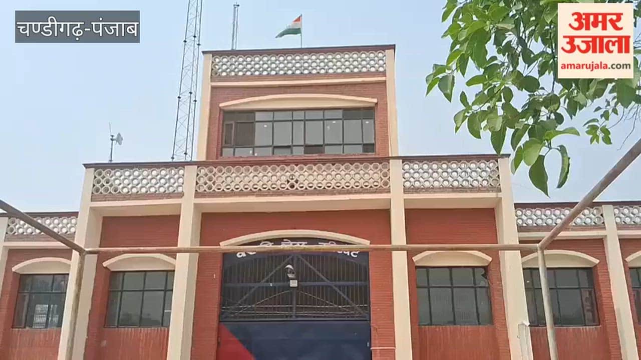 3 mobile phones and 2 SIM cards recovered from Faridkot Jail; case registered against four individuals.