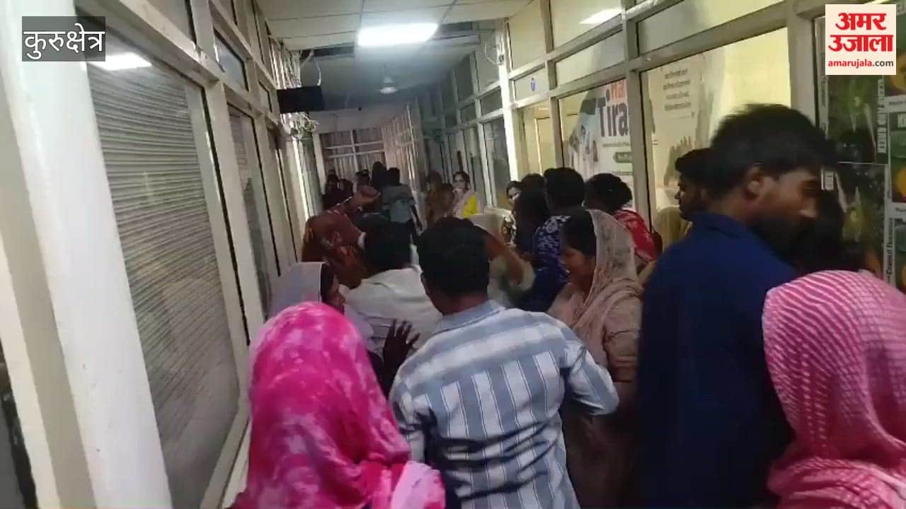 Sanitation workers in Kurukshetra up in arms; storm Municipal Council office Scuffle with sanitation supervisors