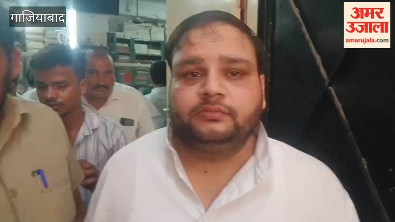 50000 stolen from a lawyer clerk at Modinagar Registry Office