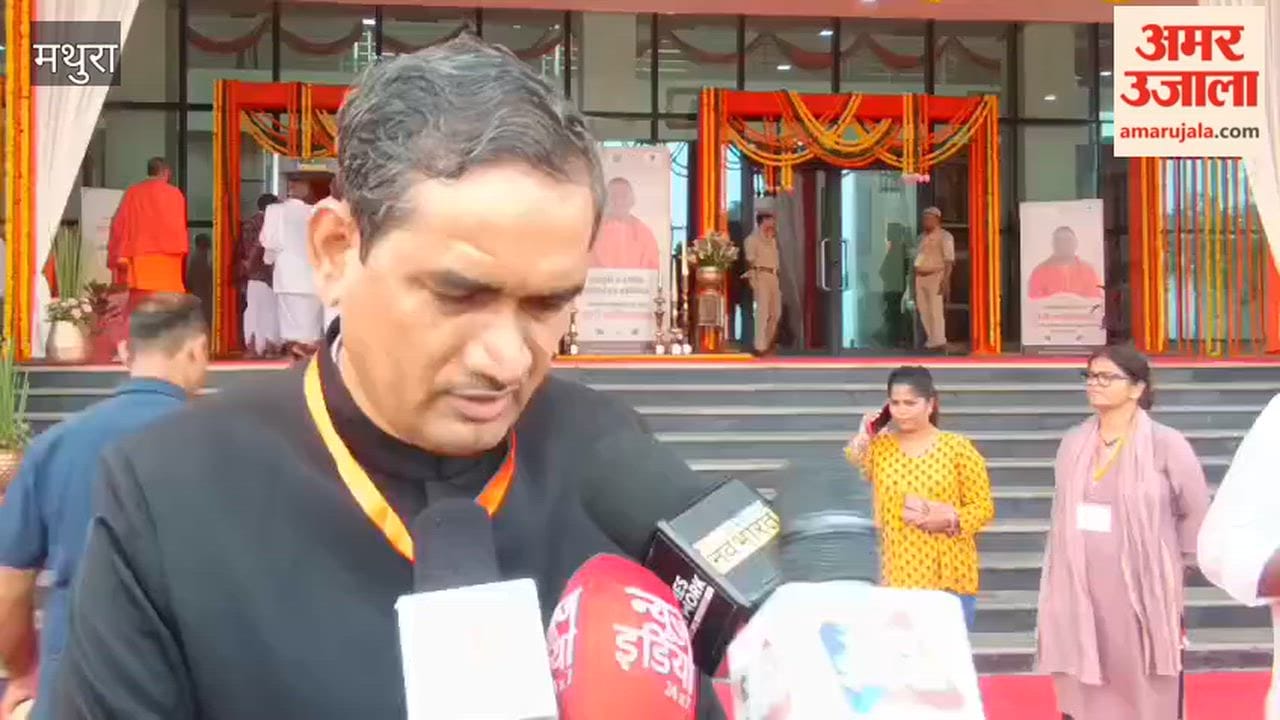 Yogi Adityanath to Provide Housing Benefits to 321 Sapera Community Families in Vrindavan
