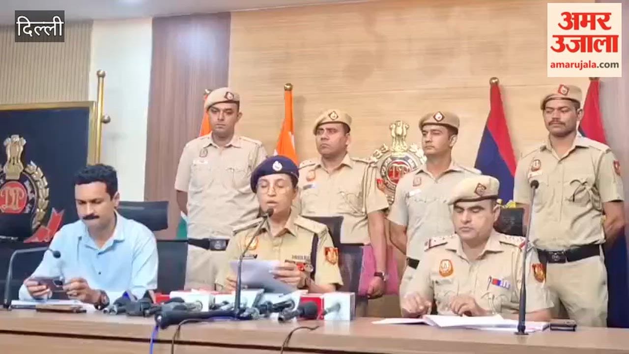 Three fraudsters arrested in Delhi in a cyber fraud case involving CSC
