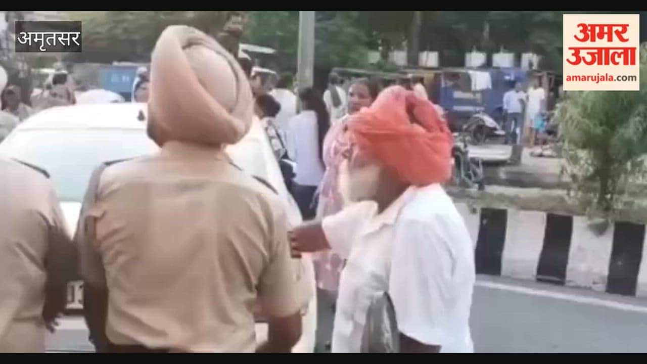 Women clashed during a protest against police action in Amritsar.