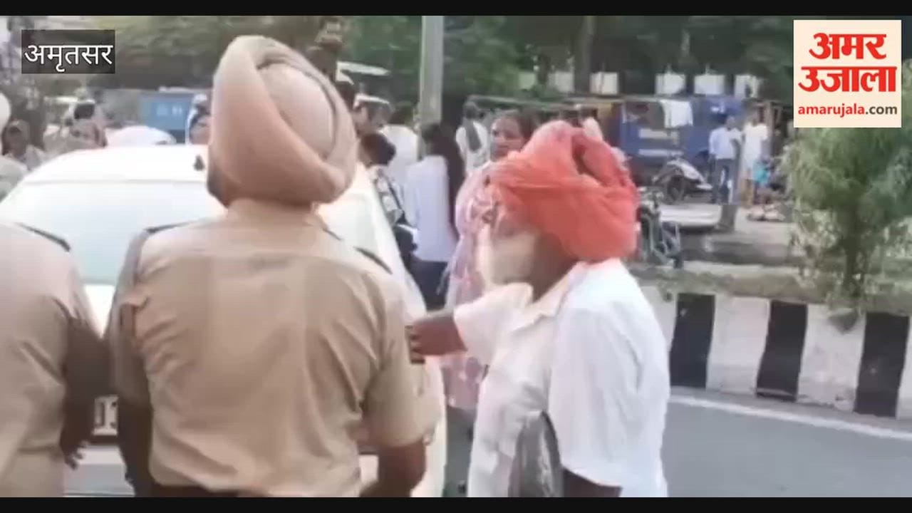 Women clashed during a protest against police action in Amritsar.
