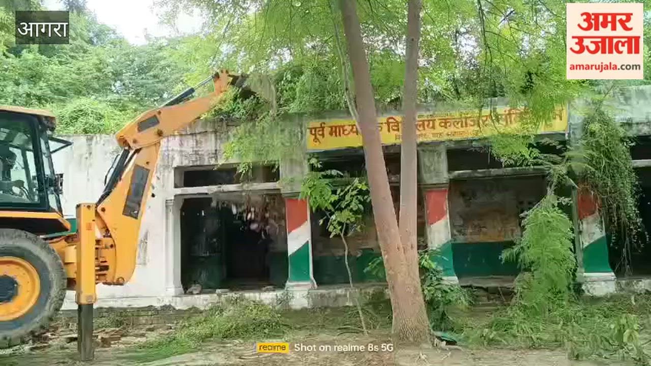 Bulldozer Demolishes Dilapidated School Building in Bah, Roof Leaked and Walls Cracked