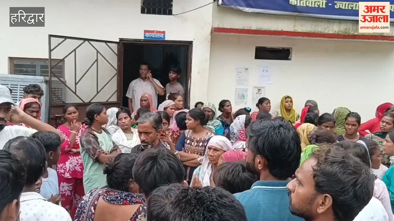 Haridwar:Teenager injured in car collision dies; family creates a ruckus at the police outpost
