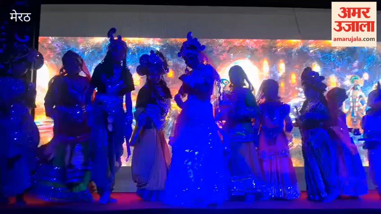On the occasion of Shri Krishna Janmashtami, the beautiful tableaux of small children in Lalkurti Maida Mohalla captivated the mind.