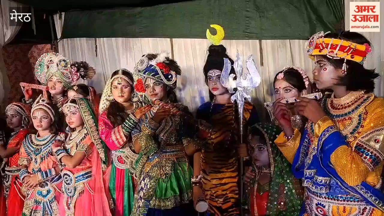 Devotees came to see children dressed in the form of gods and goddesses.