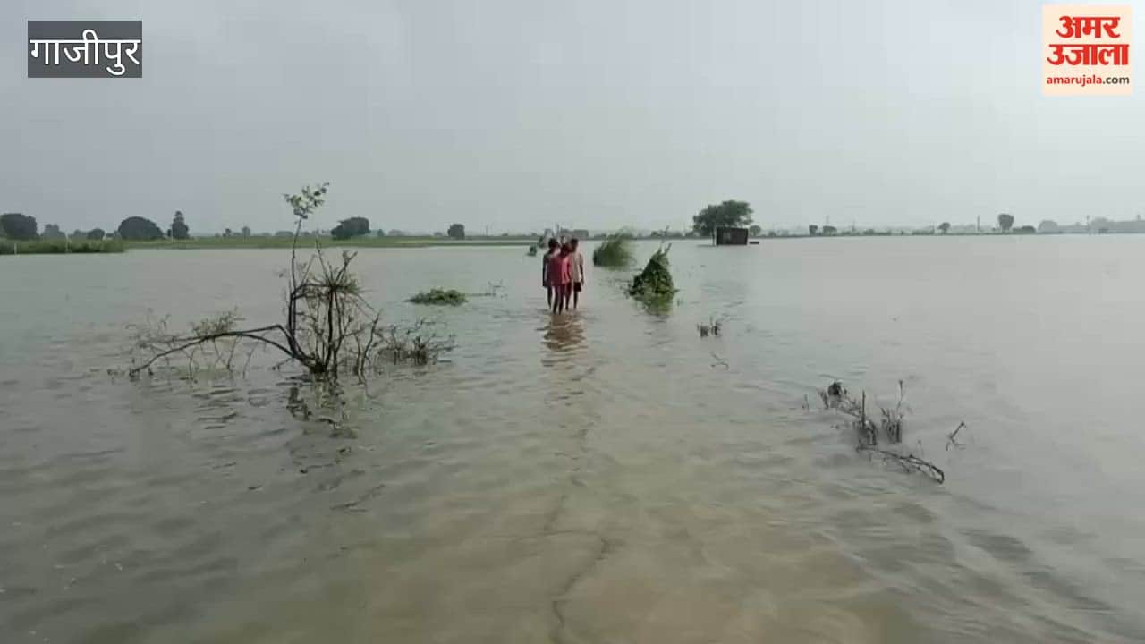 Commuting by boat water on Revatipur-Rampur road in ghazipur