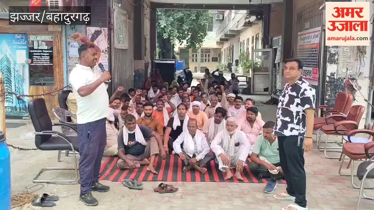 30th day of the sanitation workers' strike in Bahadurgarh; contract workers also extend support.