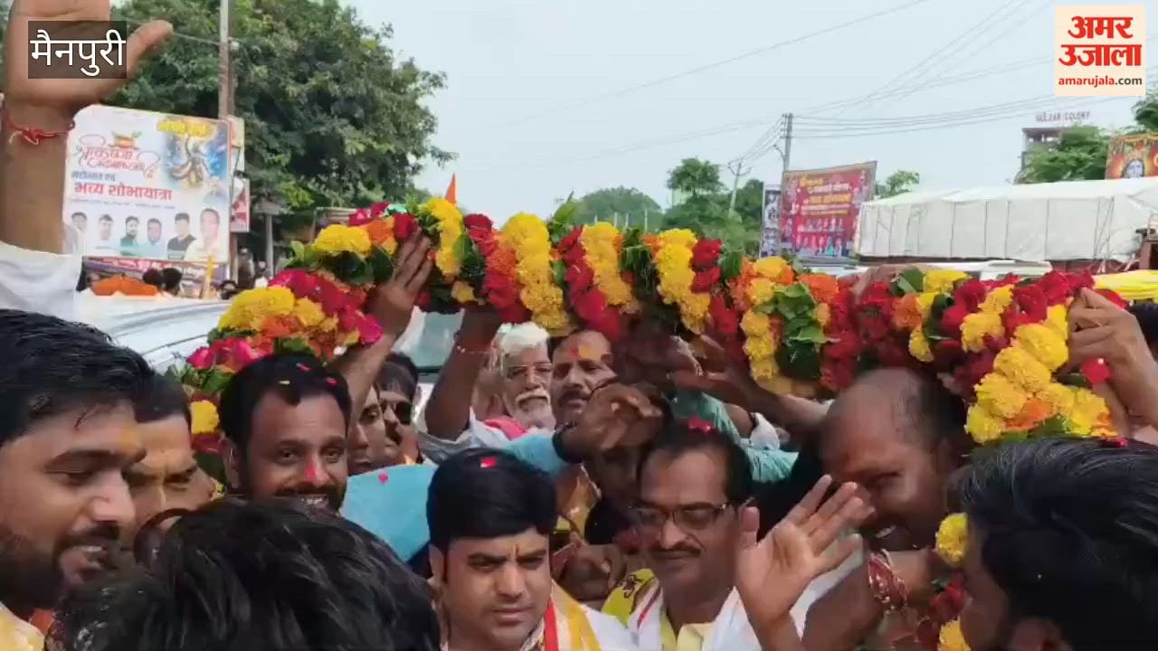 Janmashtami procession taken out with great fanfare devotees accorded it grand welcome