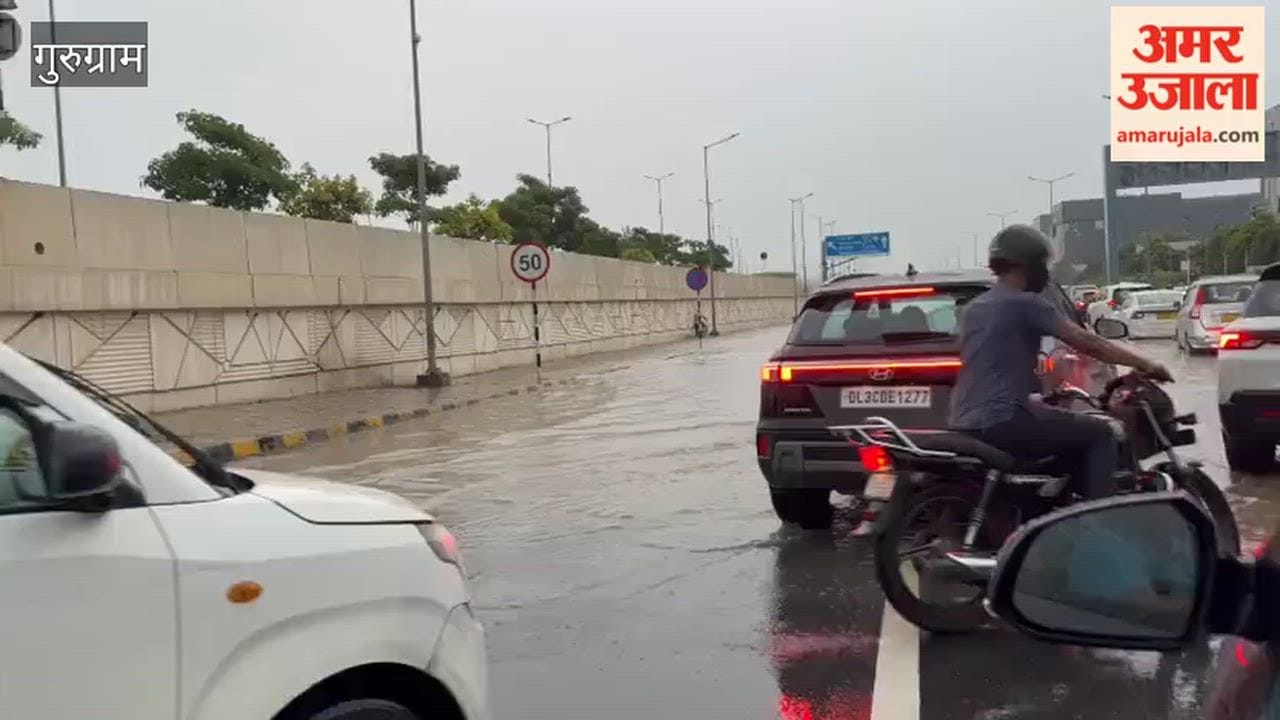 Waterlogging in many areas in Gurugram due to one hour rain