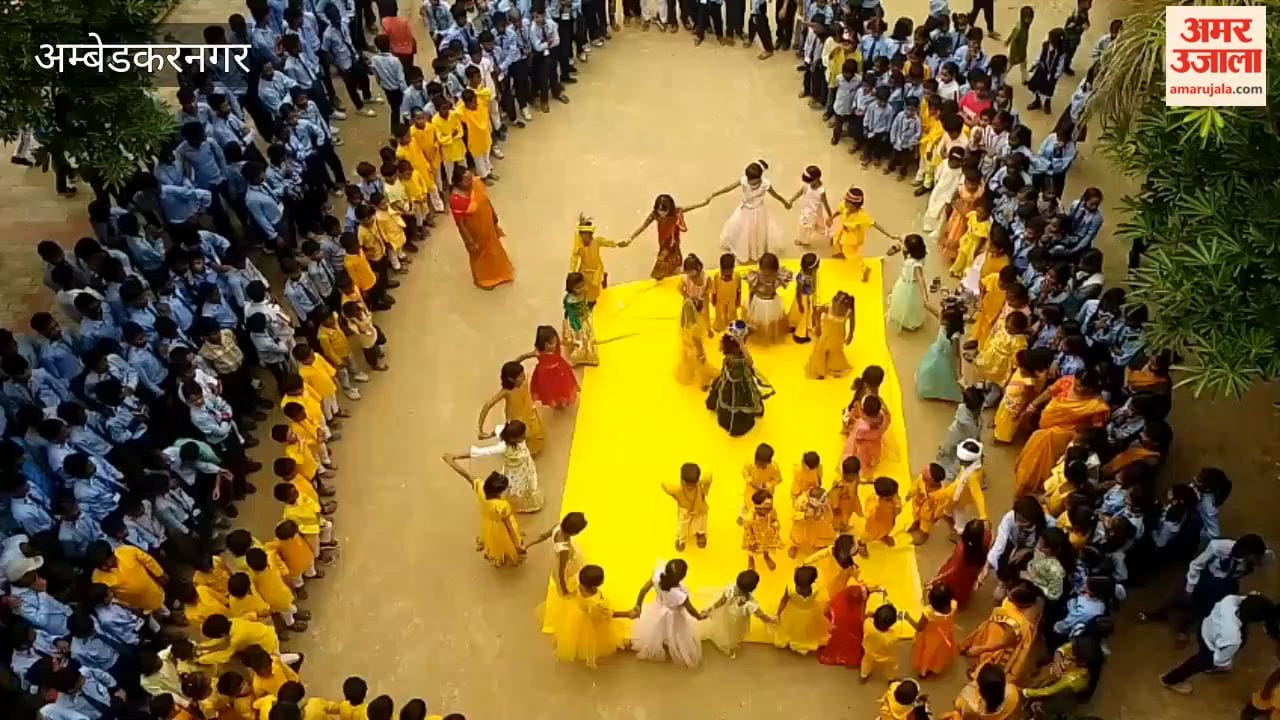 अंबेडकरनगर में धूमधाम से मनाया गया श्रीकृष्ण जन्मोत्सव