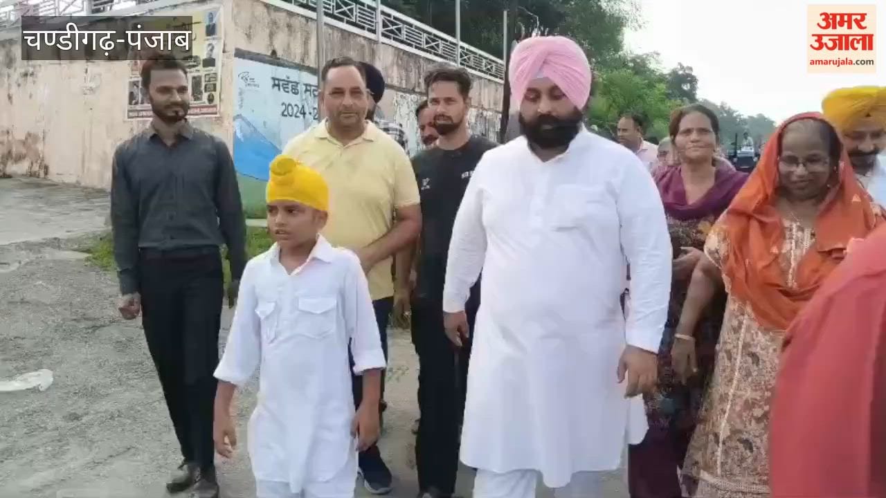 Education Minister leads cleanliness drive in Nangal.