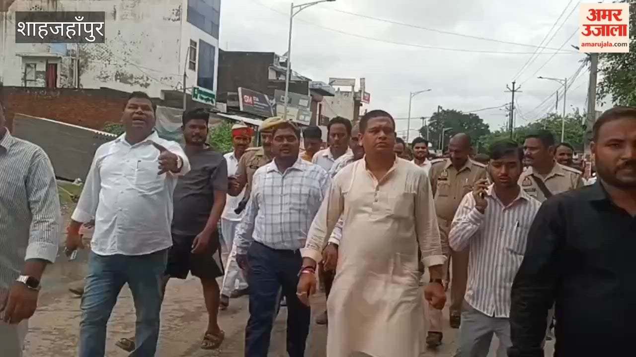 Troubled by waterlogging residents blocked the Mishripur intersection in Shahjahanpur