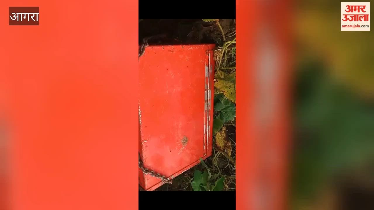 Donation box stolen from the 'Burja-wale' Hanuman Temple in Achhnera; theft attributed to unidentified thieves.