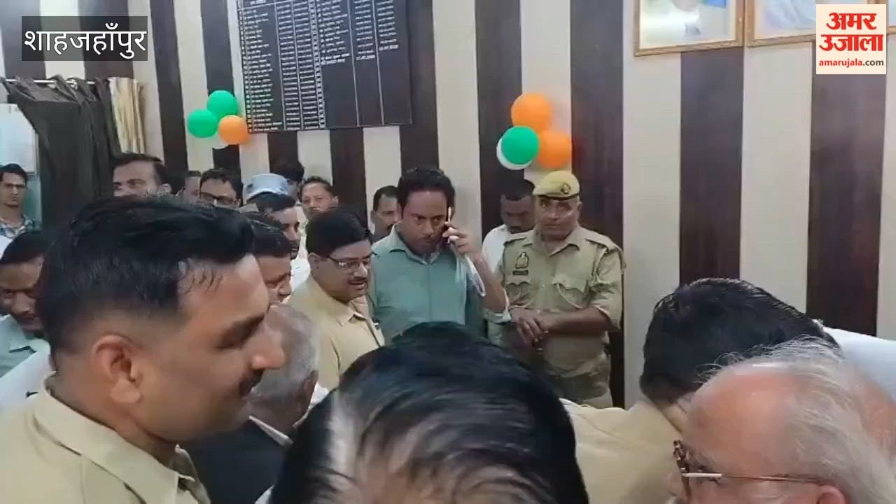 Dispute between SDM and lawyers in Shahjahanpur