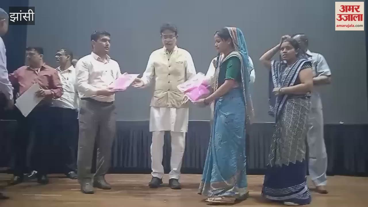Anganwadi workers get cashless facility, honorarium hike and mobile