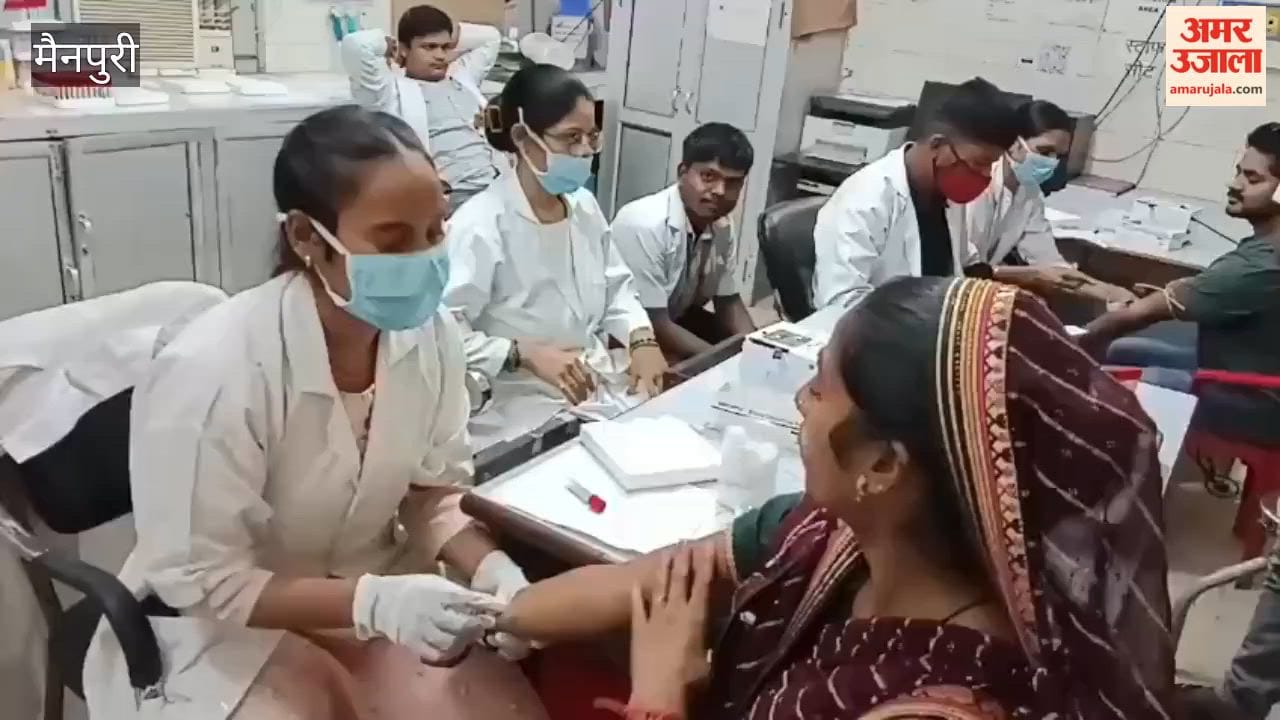 Technician at Mainpuri District Hospital pathology department lacks adequate equipment