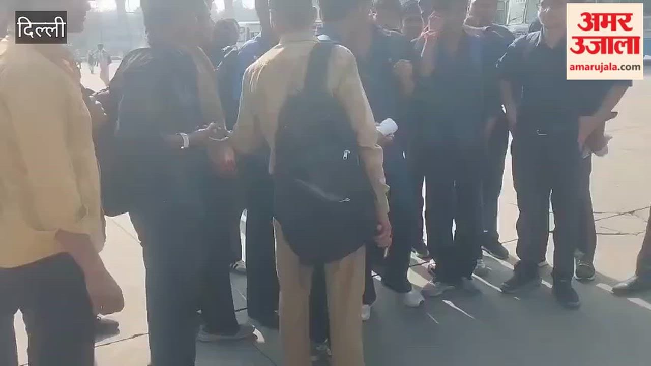 Skill University students' protest; resentment over bus shortage