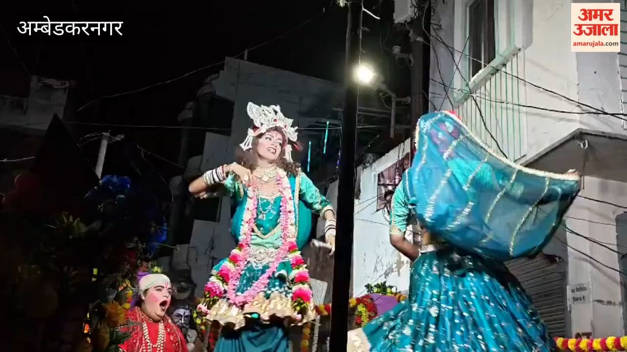 अंबेडकरनगर में निकली भव्य शोभायात्रा, भक्ति गीतों पर जमकर झूमे श्रद्धालु